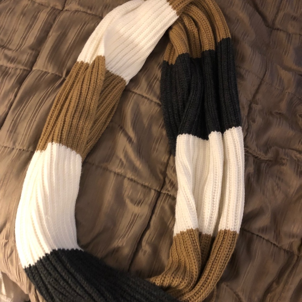 Michael Kors Infinity Scarf